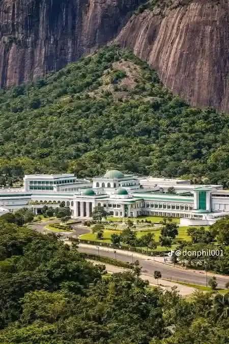 fb_img_17702111334528329527240986175576