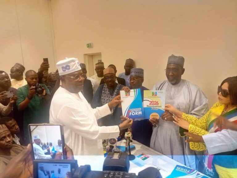 fb_img_17773880743458627450813100354514